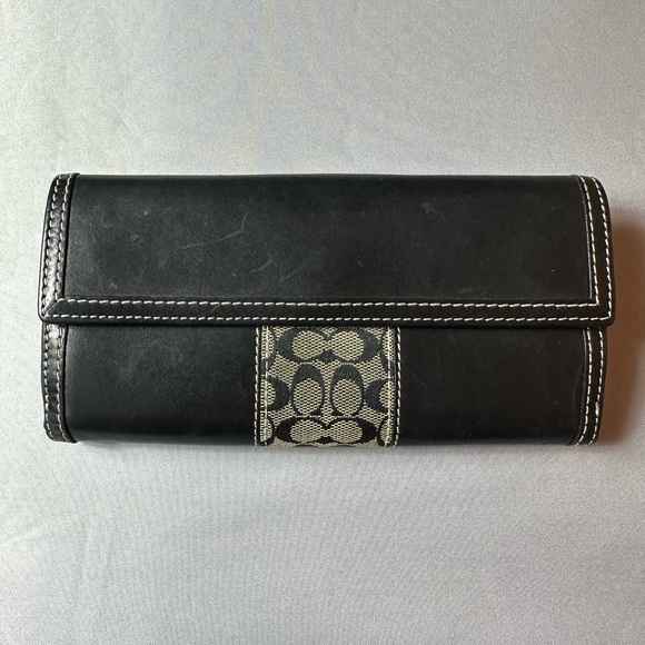 Coach Wallet - Picture 3 of 6